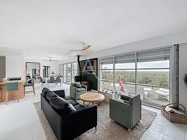 Couëron 44220 Achat / Vente maison 8 pièces t8 au dernier étage piscine