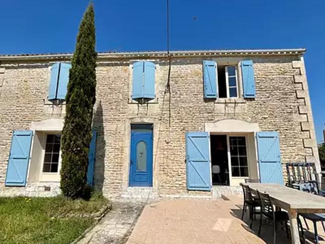 Coulon 79510 Achat / Vente maison 6 pièces t6 au dernier étage