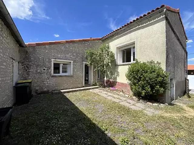 Coulonges 16330 Achat / Vente maison 2 pièces t2