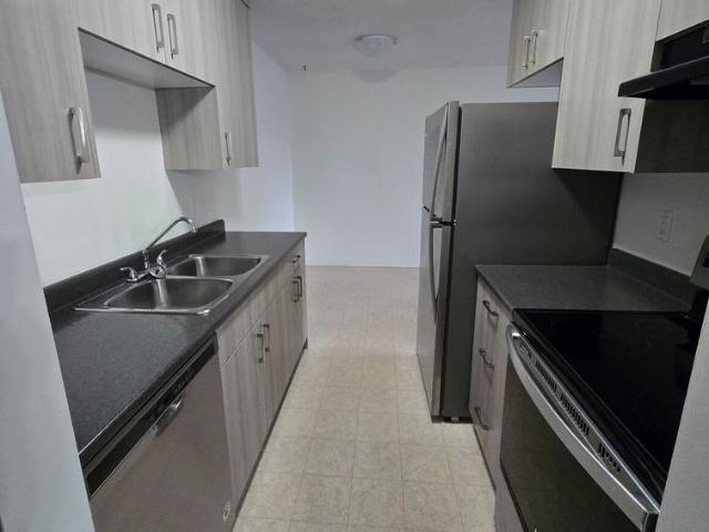 Country Club Manor 1 Bedroom Apartment for Rent at 2460 Glen Eagle Cres, Nanaimo, BC V9T 4T8 Nanaimo Country Club