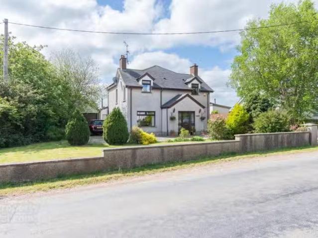 Country Cottage Sitting On Spacious Gardens, 37 Halfpennygate.