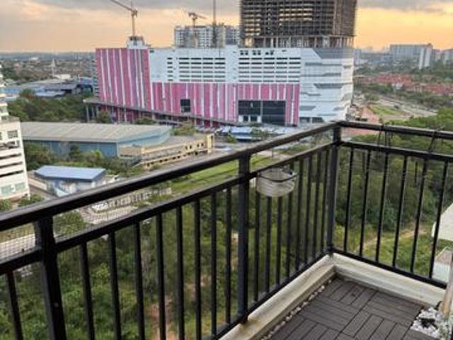 Country Garden Central Park Tampoi Renovated Unit For Sales
