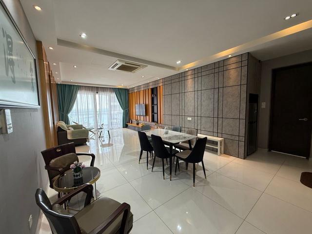 Country garden danga bay for rent
