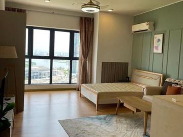 Country garden Danga bay Nearby CIQ Studio Below market