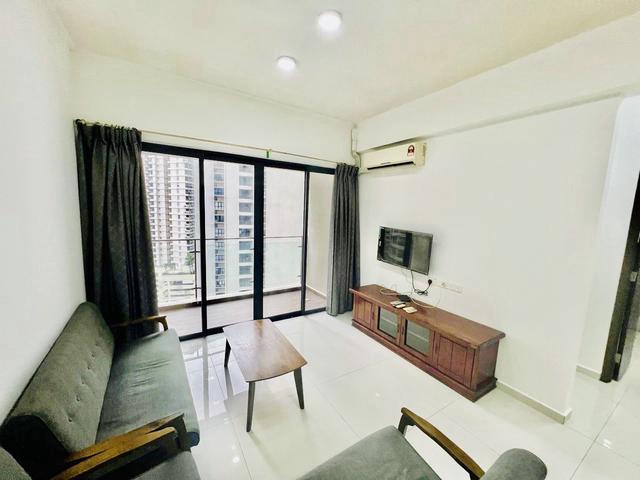 COUNTRY GARDEN Low Deposit Near Ciq Below Market 2 Bed Fully