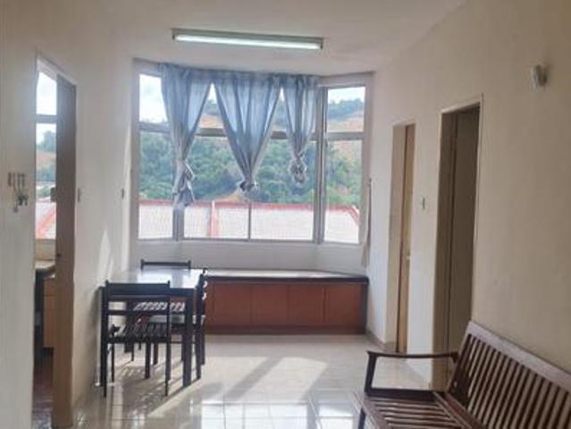 Country Height P1 2 rooms Apt corner unit