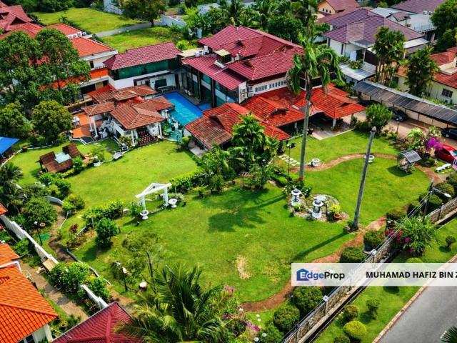 Country Heights Kajang 2.5 Storey Bungalow For