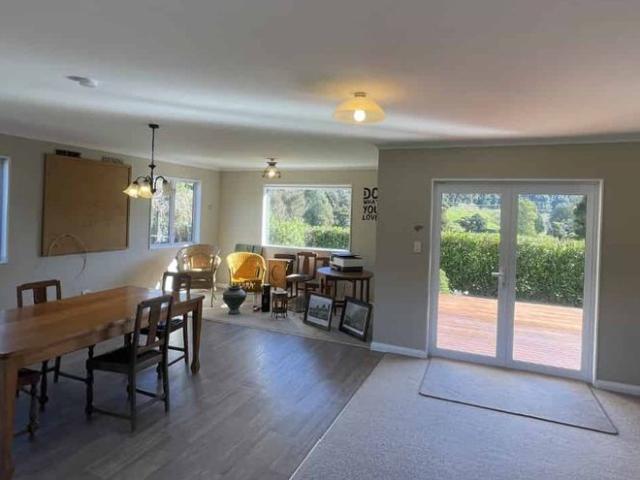Country Living, Power & Wifi Included!