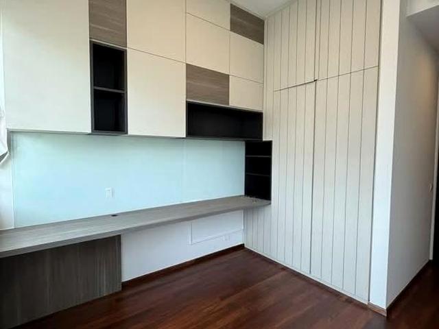 Country Park Condominium D16, Condominium