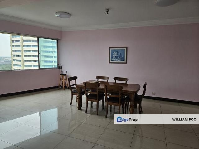 Country Towers Seri Alam Condominium