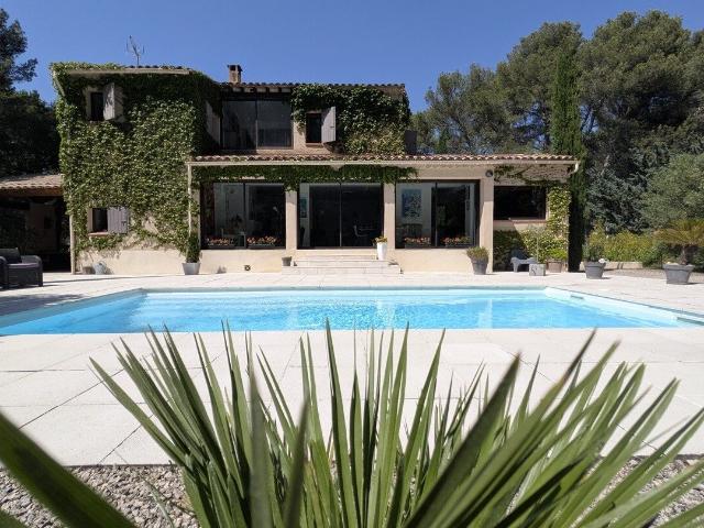 COUP DE CUR À PUGET Villa Lumineuse, Esprit Nature & Moderni. 151m² Puget