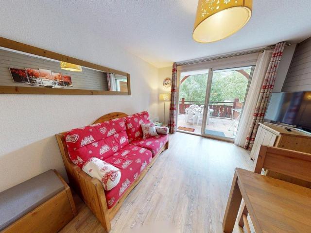 Coup de cœur! Apt de type 2 avec grand balcon Ouest, parking couvert et cellier ️✨