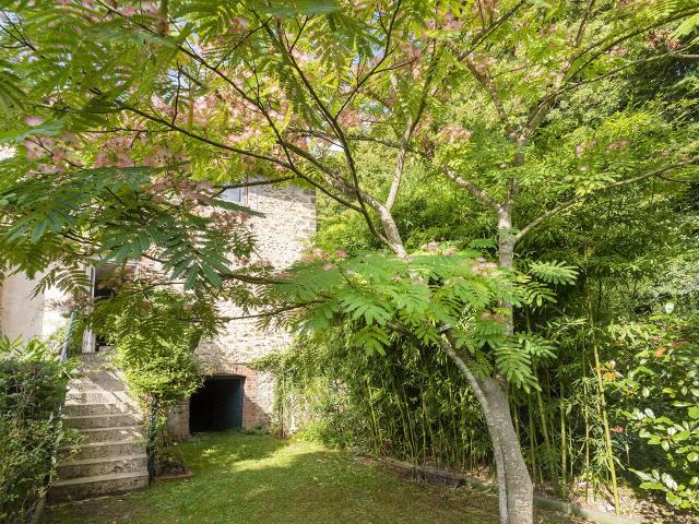 COUP DE CŒUR APPARTEMENT AVEC JARDIN PRIVATIF, CAVE VOÛTÉE ET PARKING