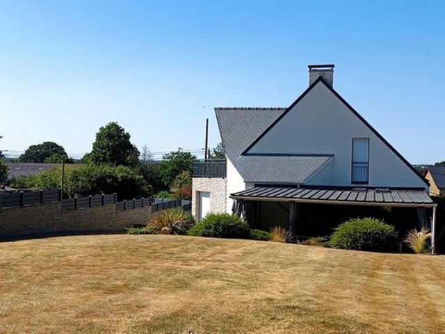 Coup de cœur assuré: Maison familiale 160 m² avec grand terrain