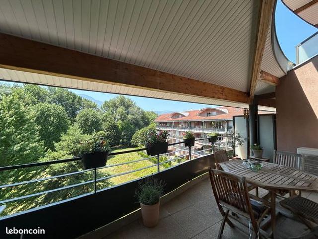 Coup de cœur assuré – Eybens Duplex T4/T5 avec terrasse, dernier étage et vue imprenable