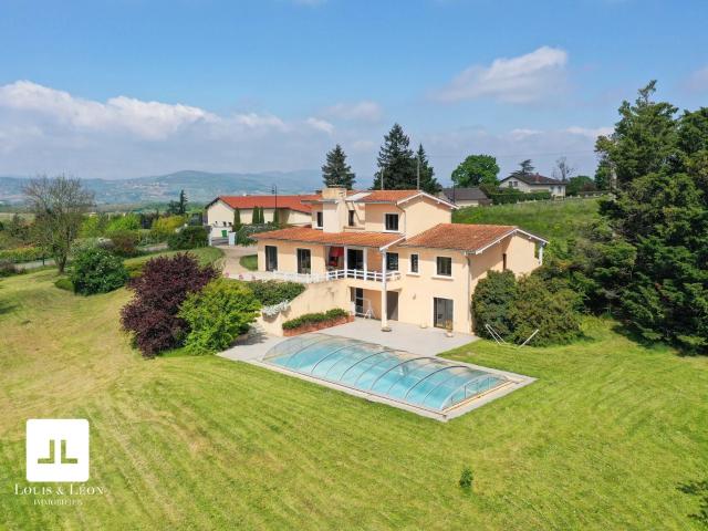 Coup de cœur assuré ! 251m² Marcy
