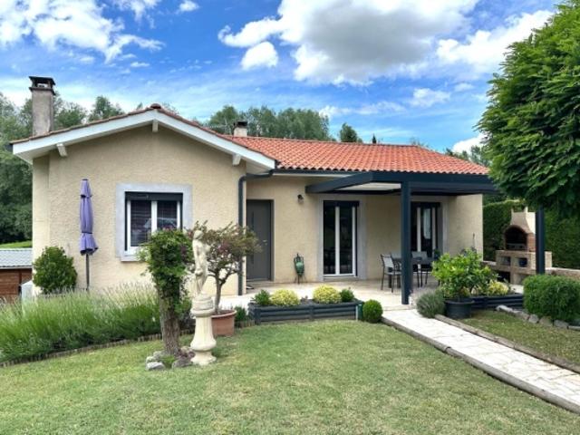 ? Coup de cœur familial: Villa lumineuse avec piscine et prestations haut de gamme à Chanas