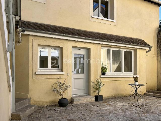 COUP DE CŒUR – MAISON DE VILLE EN DUPLEX, AU CALME ET SANS TRAVAUX