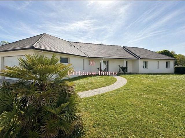 COUP DE CŒUR Maison familiale comtemporaine 200 m² Terrain spacieux avec piscine 10x5 environnement calme 100 m² de terrasse et Carports