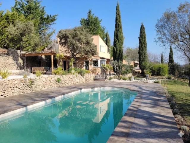Coup De Cœur – Villa D'architecte À Proximité Du Cœur De Cot. 157m² Cotignac