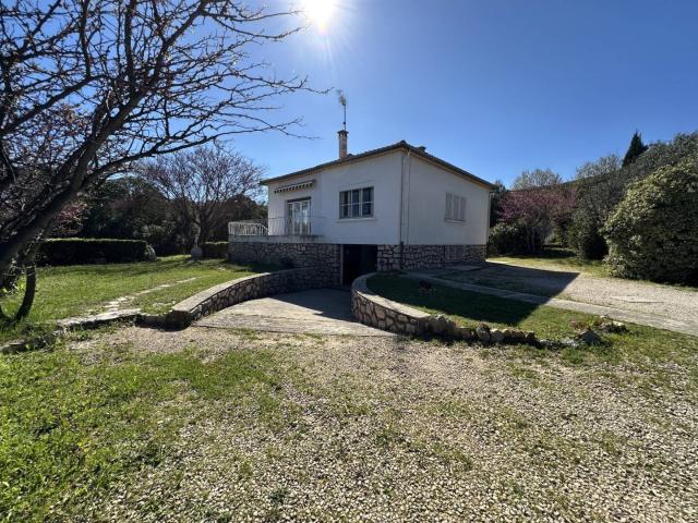 RARE VILLA T3 plain pied sur 1100 m2