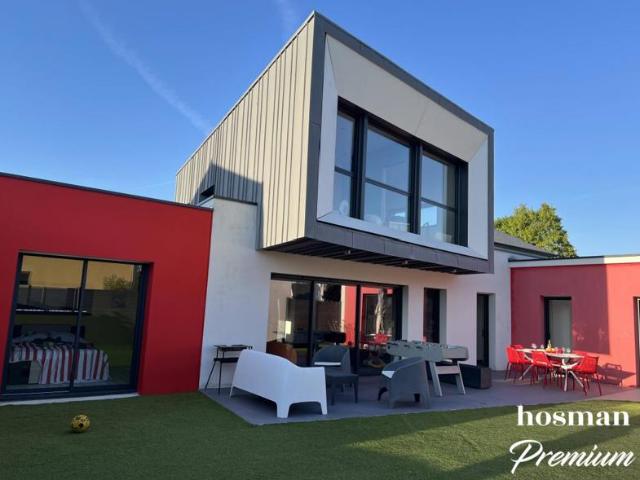 Coup de coeur ! Maison d'architecte d'exception aux portes de Nantes 167 m2 avec 4 chambres, au calme en fond d'une impasse privée Sainte Luce sur Loire