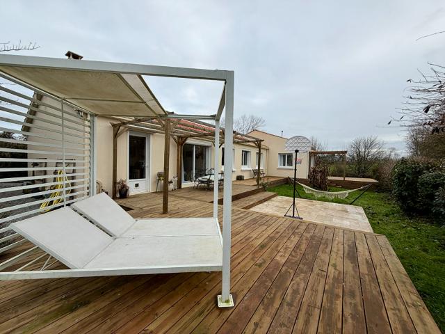 COUP DE COEUR Maison de plain pied 5 chambres sur grand terrain