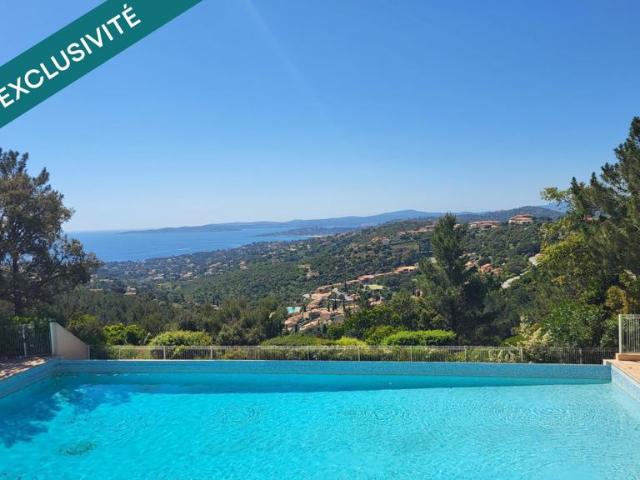 Coup de coeur aux Issambres ! Appartement T2 de 36m2 rénové, lumineux et au calme, avec terrasse, aperçu mer et accès à une piscine panoramique face à la Méditerranée, tennis, boulodrome, parkings, dans une résidence sécurisée aux ISSAMBRES, à proxi