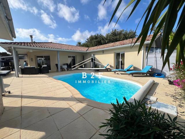 Coup de Coeur à Gujan Mestras: Villa Contemporaine avec Pisc