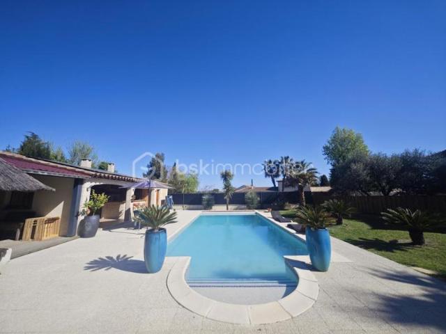 COUP DE COEUR A FABRÈGUES PROPRIETE D'EXCEPTION – VILLA 170 m2 / 1750 m2 AVEC PISCINE & POOL HOUSE
