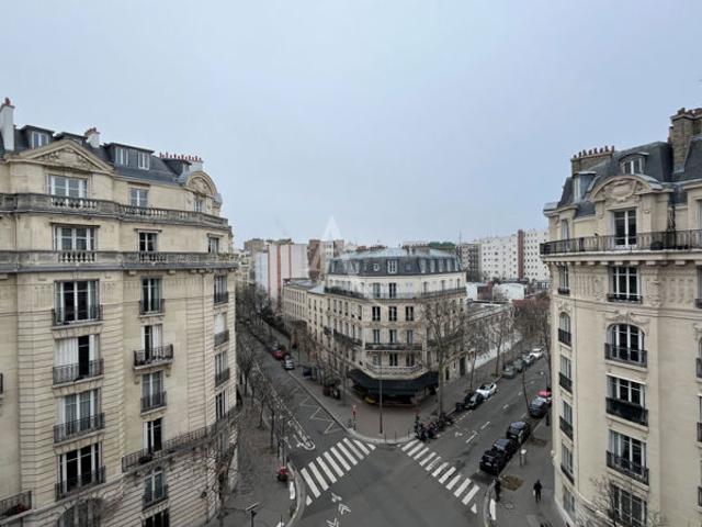 Coup de Coeur à Molitor: Superbe T2 de 60 m² en Étage avec Balcon