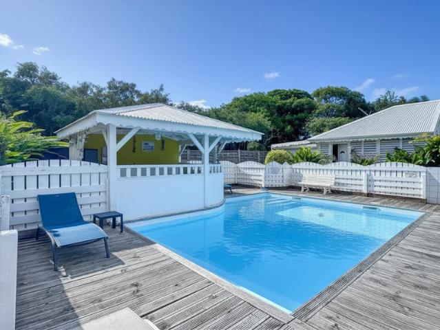 Coup de coeur à Saint François Bungalow avec jardin privati