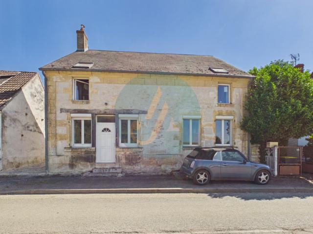 COUP DE COEUR À PARIGNY LES VAUX MAISON EN PIERRE RÉNOVÉE