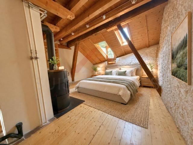 Coup de coeur à Romainmôtier Duplex lumineux de 130 m² avec beaucoup de charme