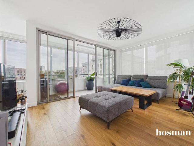 Coup de coeur ! Appartement T3 de 72 m² avec loggia fermée de 6 m2 Ile de Nantes, Quartier République