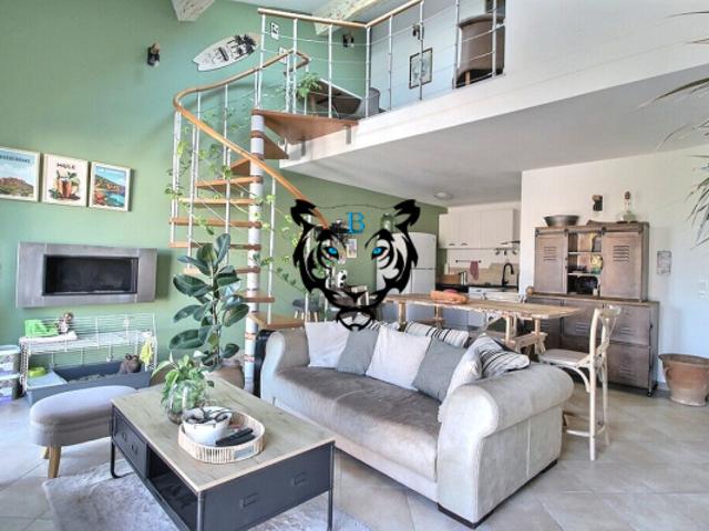 COUP DE COEUR APPARTEMENT T3 ROQUEBRUNE VILLAGE