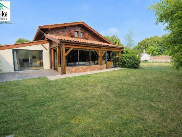 Coup de coeur assuré ! 143m² Marcheprime