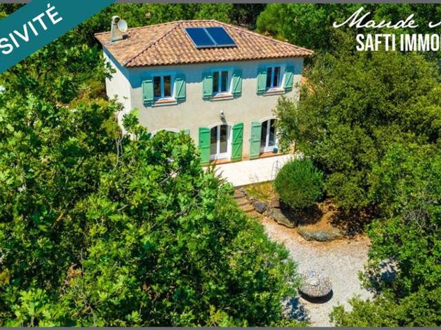 Coup de coeur bastide au style provençale de 115 m2 3 chambres un bureau et une pièce indépendante dressing,bureau. 2 pièces d'eau 2 wc 1650 m2 de terrain plat arboré piscinable forage et eau de ville assainissement individuel