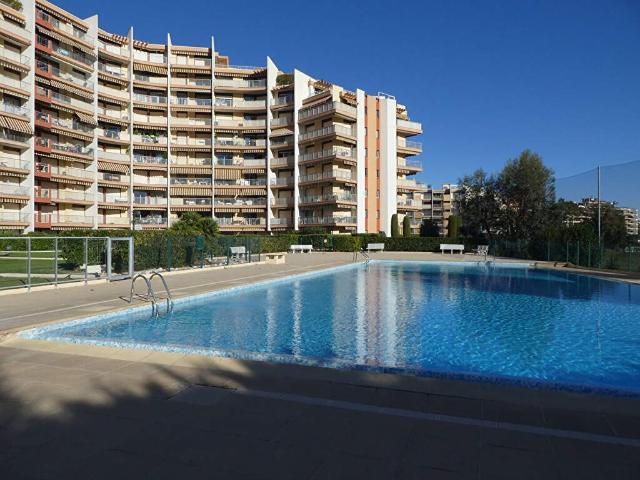 Coup De Coeur ! Beau 2 pièces de 44m² avec parking. Plage et. 44m² Mandelieu la Napoule
