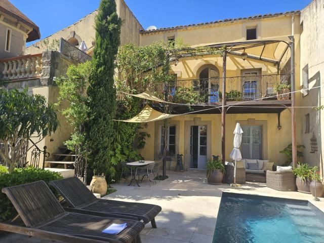 Coup De Coeur Belle bâtisse en pierre avec piscine 320m² Saint Pons de Mauchiens