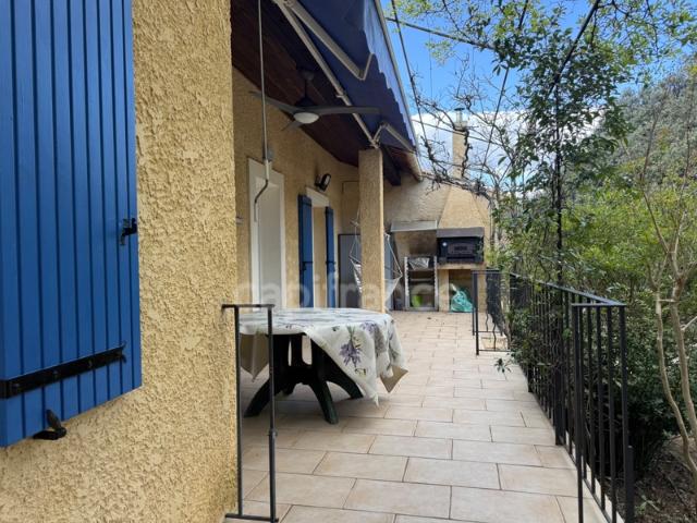DROME PROVENCALE MAISON AVEC PISCINE CHAUFFEE, JACUZZI et JARDIN ARBORE BOUCHET