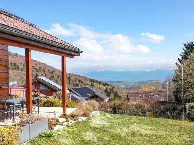 Coup de Coeur Freistehendes Chalet mit schöner, unverbaubarer Aussicht