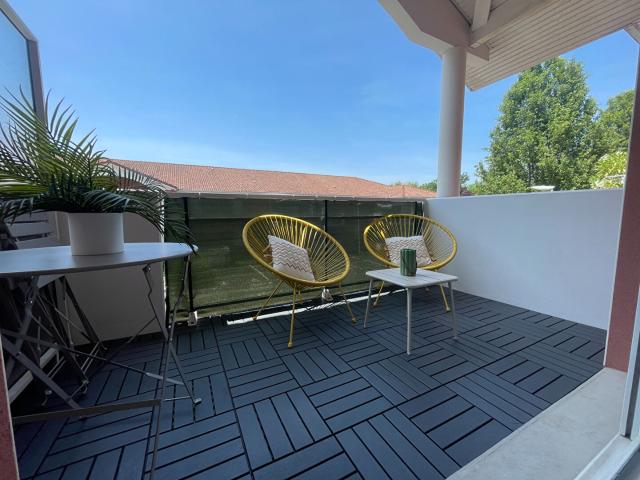 COUP DE COEUR T2 MEUBLÉ 46 m² AVEC BALCON ET PARKING