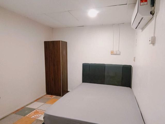 Couple stay deal Zero Deposit Walk to CIQ
