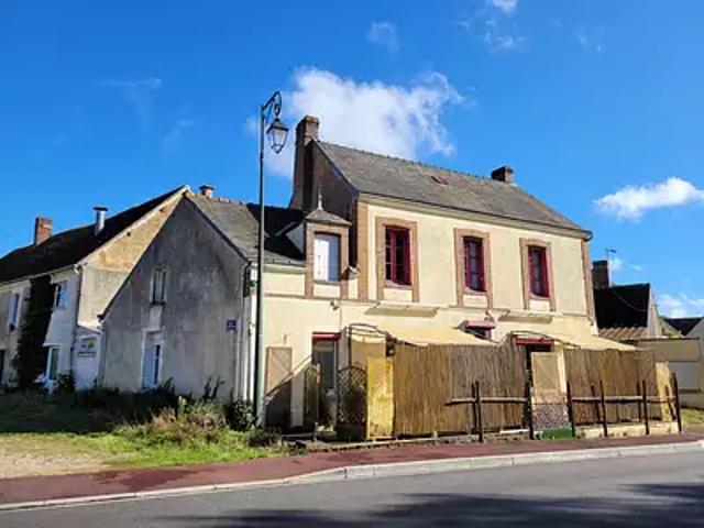 Cour Maugis sur Huisne 61110 Achat / Vente maison 7 pièces t7 terrasse