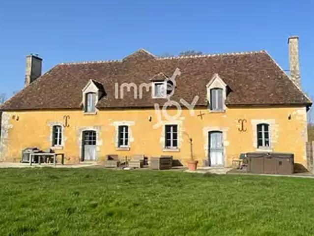 Cour Maugis sur Huisne 61110 Achat / Vente maison 8 pièces t8