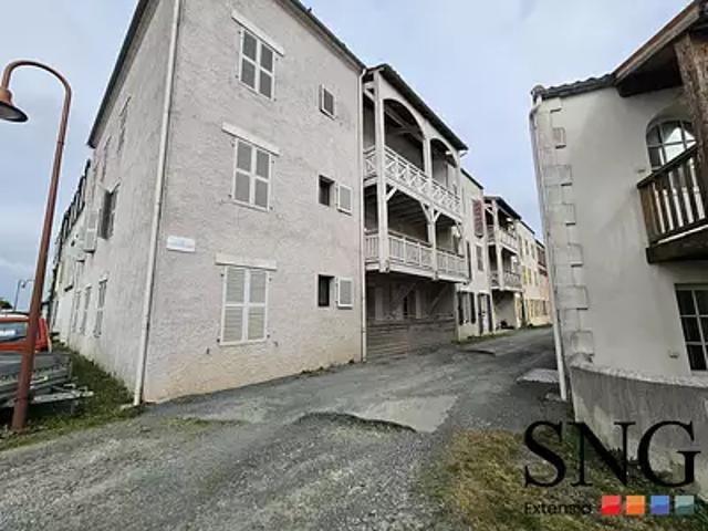 Courçon 17170 Achat / Vente appartement 2 pièces t2 terrasse parking