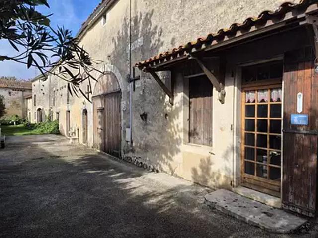 Courcôme 16240 Achat / Vente maison 5 pièces t5 jardin terrasse