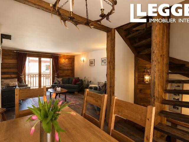 Courchevel Le Praz – Élégante maison de village 4 chambres au cœur des 3 Vallées, à pied des pistes