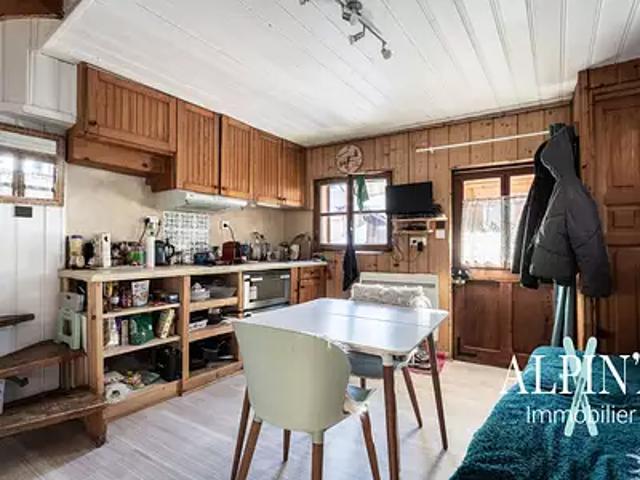 Courchevel 73120 Achat / Vente maison 2 pièces t2